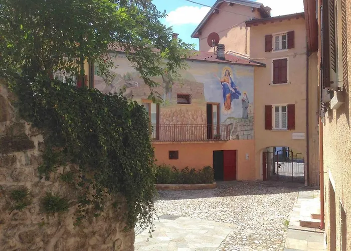 Appartement Contempora - Ca' Brenta Patriot - San Fedele D'Intelvi - Como